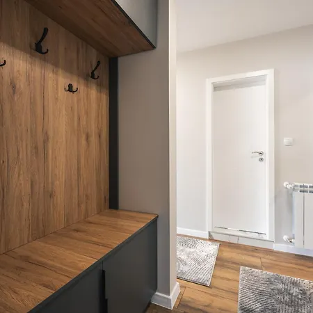 Apartment 4