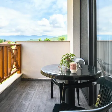 4 Appartement *