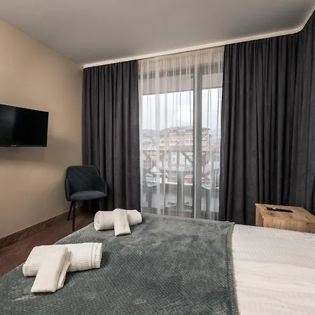 4 * Velingrad