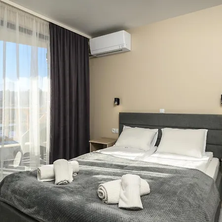 4 Appartement *